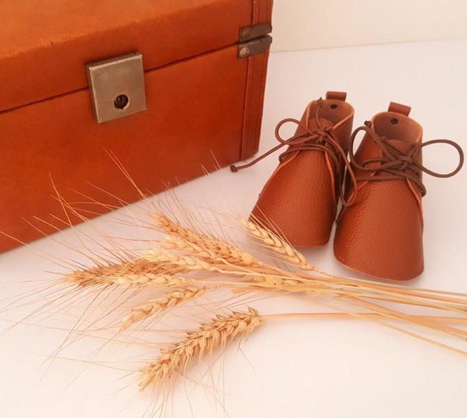 پاپوش خوشه کارن | چرم فلوتر عسلی