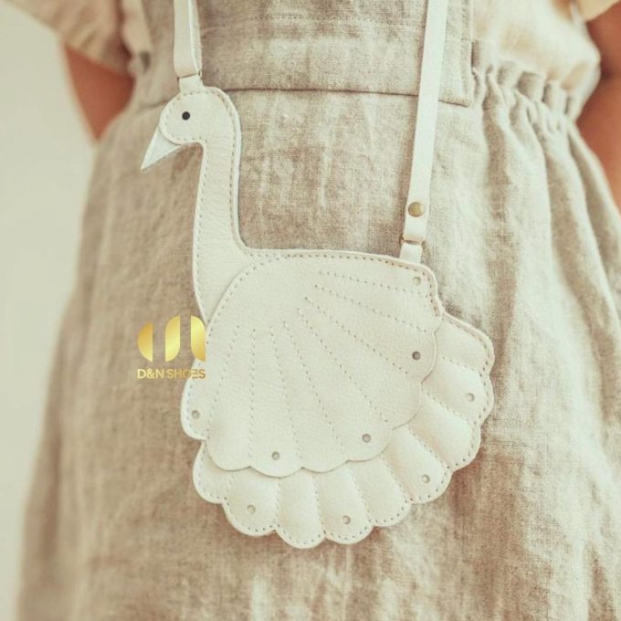 کیف دوشی طاووس | چرم صنعتی فلوتر سفید